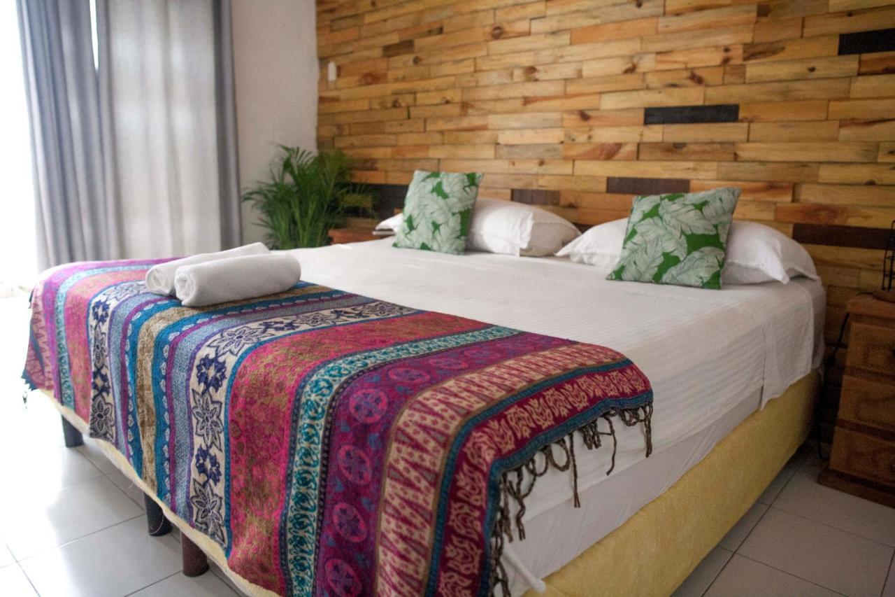 Macarena Hotel Cancún Esterno foto