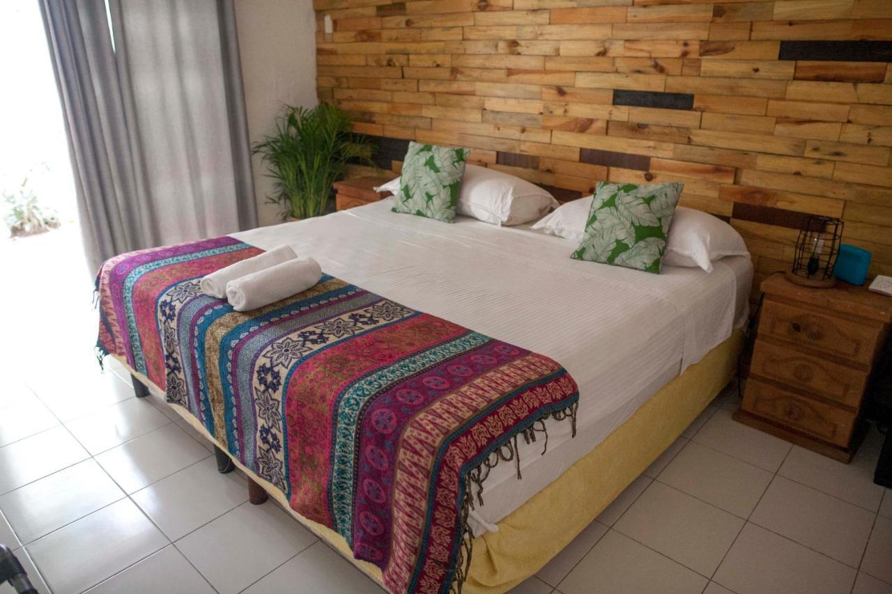 Macarena Hotel Cancún Esterno foto